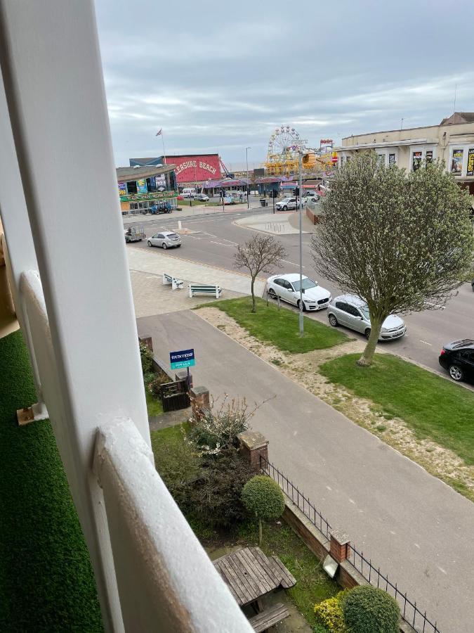 Oyo Queens Hotel, Skegness Kültér fotó