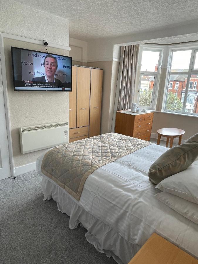 Oyo Queens Hotel, Skegness Kültér fotó