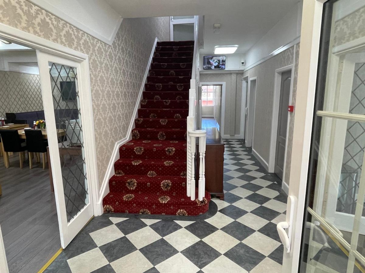 Oyo Queens Hotel, Skegness Kültér fotó