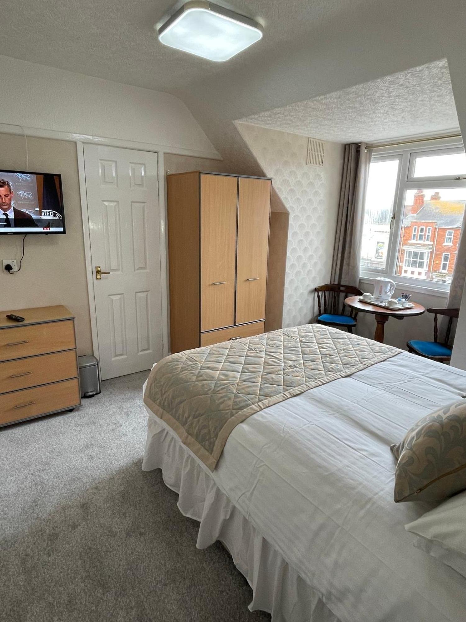 Oyo Queens Hotel, Skegness Szoba fotó