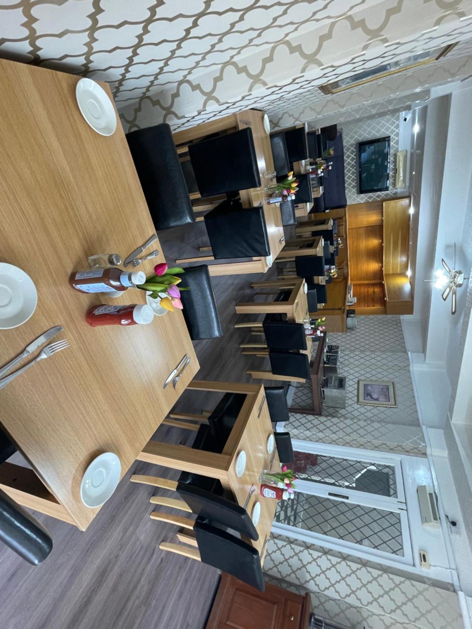 Oyo Queens Hotel, Skegness Kültér fotó
